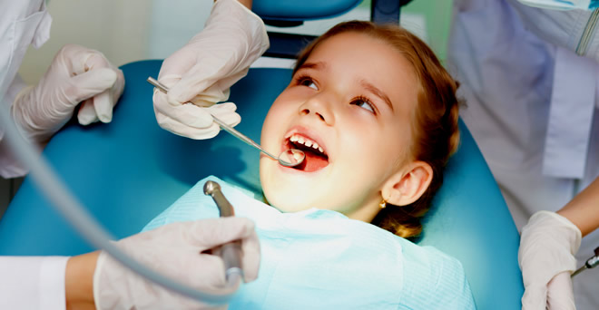 Best Ways for a Dentist to Deal with Kids